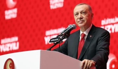 Erdoğan: İnşallah enflasyonu denetim altına alarak büyümeyi sürdüreceğiz