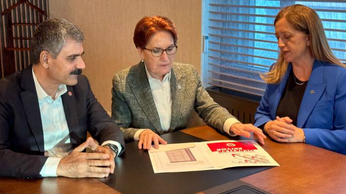 “Devrimci işçilerden” Akşener’e ziyaret: Kemal Türkler olsa ne düşünürdü