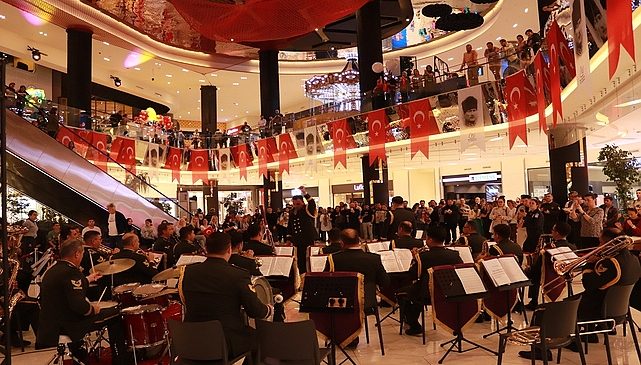 Anadolu Yakasında 30 Ağustos Zafer Bayramı Kutlamalarının Adresi Metropol İstanbul ve Watergarden İstanbul Olacak